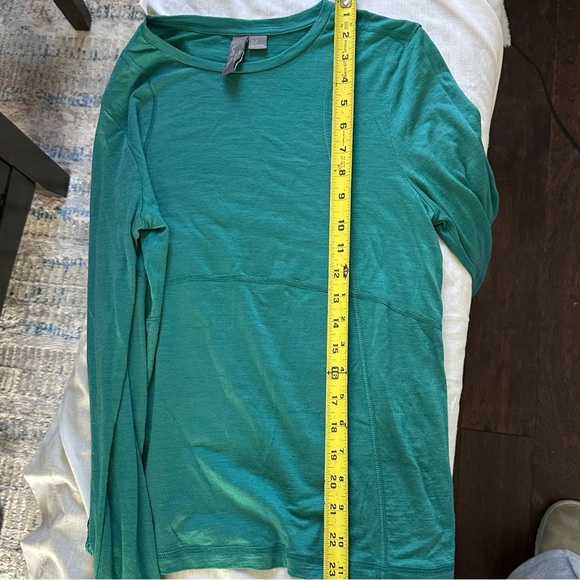 Sweaty Betty Teal Long Sleeve Performance Top Thumbholes Size 8 - Picture 8 of 8